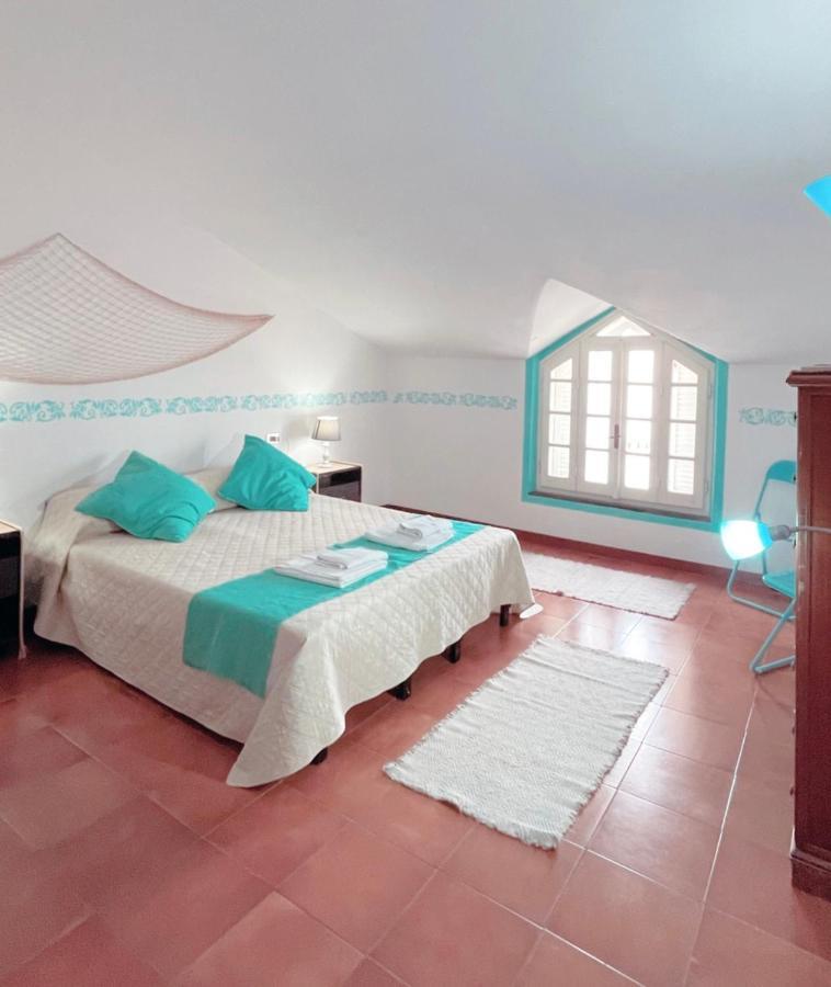 Hotel Ncivico19 LT Olbia Esterno foto
